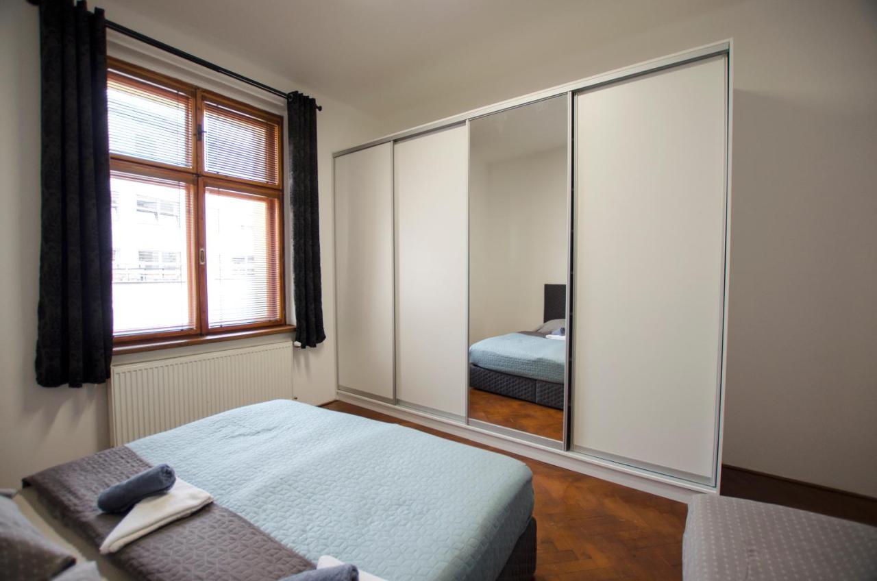 Globe Hostel Prague Adults Only Екстериор снимка